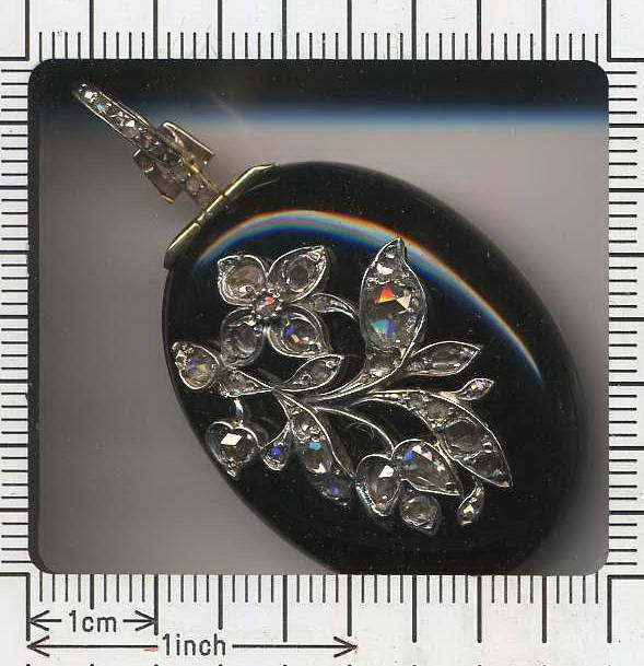 Classical Victorian onyx and diamond locket (image 5 of 7)